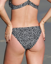**Pebble - Active Bikini Bottoms